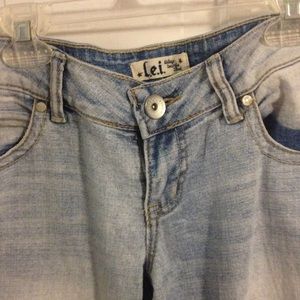 Size 3 L.e.i jeans
