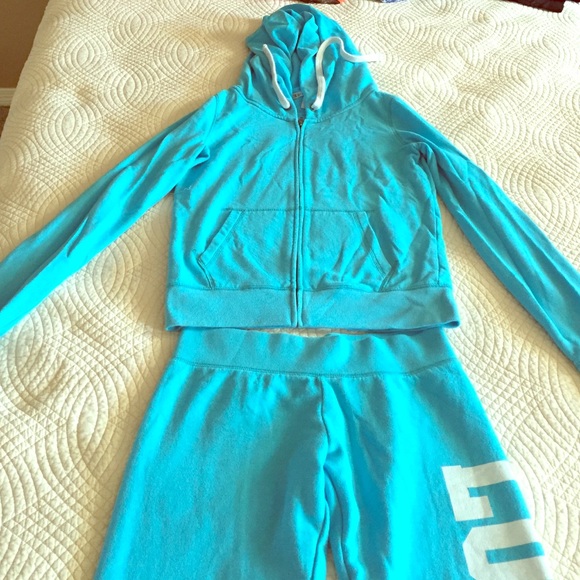 Victoria's Secret "pink" outfit