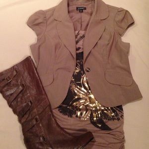 Short sleeved light brown/ tan blazer
