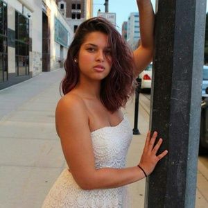 Meet your Posher, Kayla