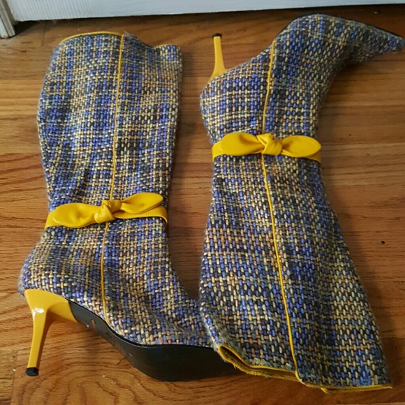 Knee boot