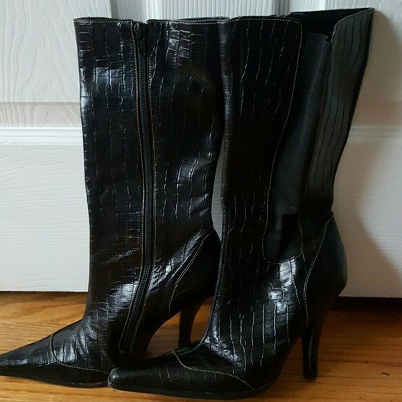 Black Boots