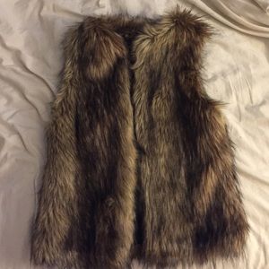 Faux fur vest small