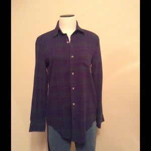 Brandy melville brand long sleeve plaid shirt