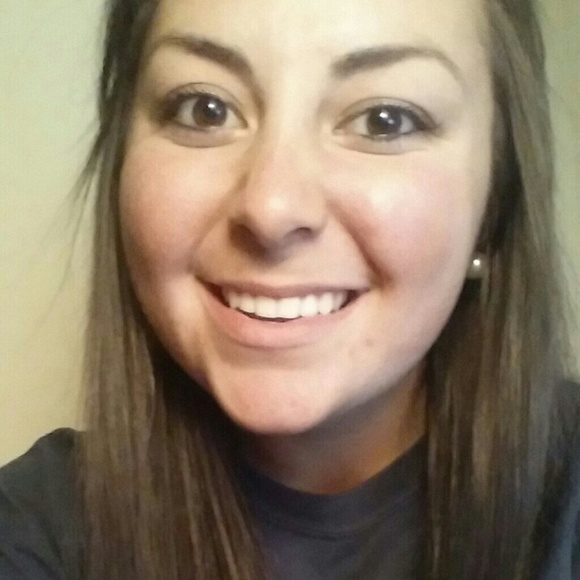 Meet your Posher, Sarah - Picture 4 of 4