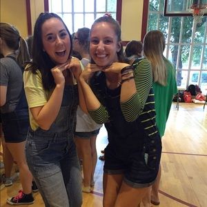 Meet your Posher, Genevieve