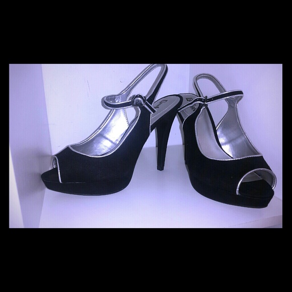 2 pairs blue and black @yadialondra