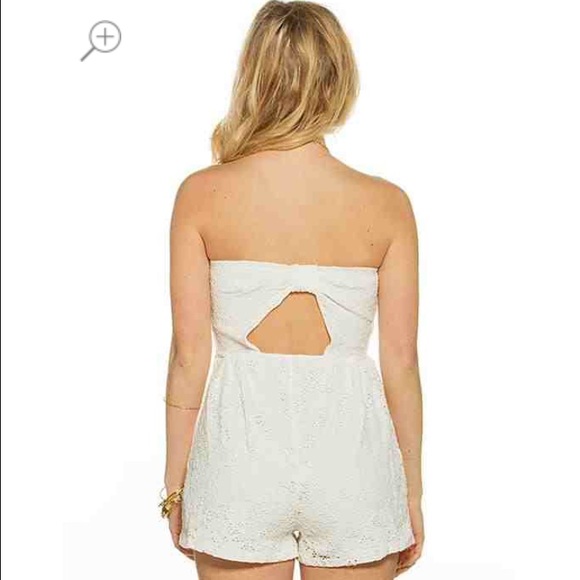 Lace romper with bow - Picture 2 of 4