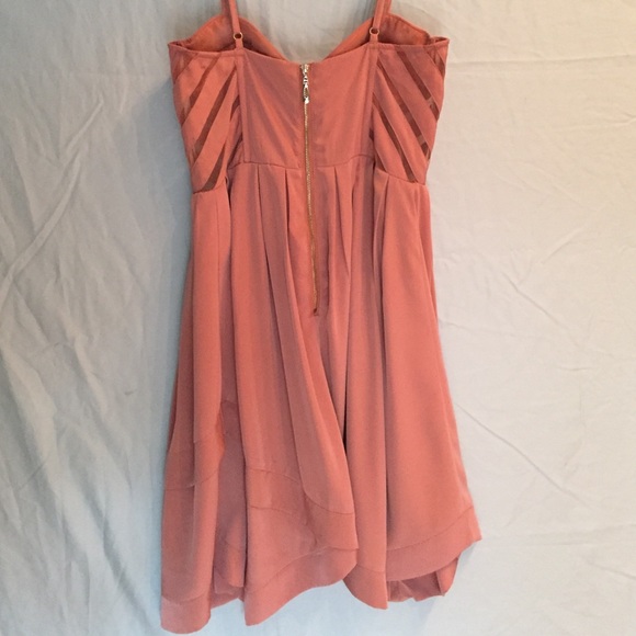 Nude dress - Picture 4 of 4