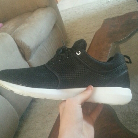 Running shoes