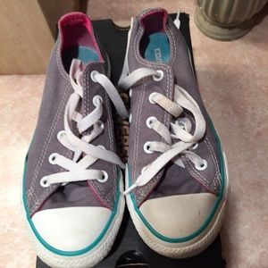 Girls size 1 grey converse sneakers