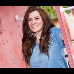 Meet your Posher, Casey