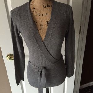 New York and Company size xs grey sweater
