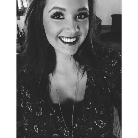 Meet your Posher, Rita - Picture 1 of 1