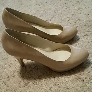 Nude Tan Patent Leather 4" Heels Pumps Sz 9.5