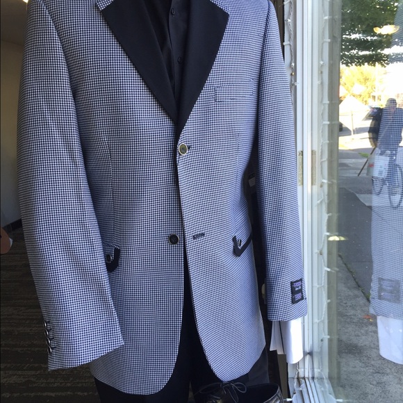 Men's suit