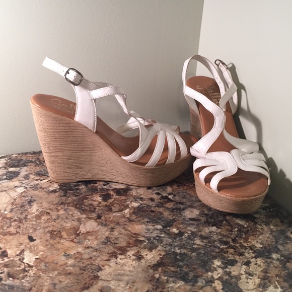 Callisto white wedges - Picture 2 of 4