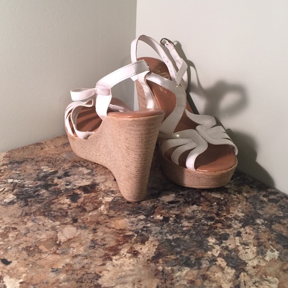 Callisto white wedges - Picture 3 of 4
