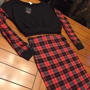 Crop knit top and bodycon plaid skirt set.