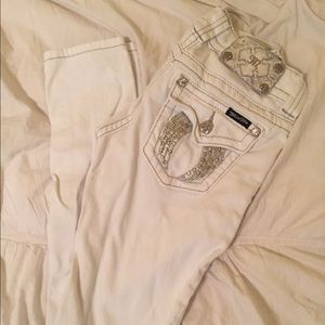 White skinny Miss Me jeans size 25