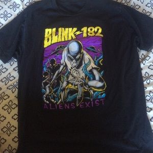 Blink 182 Alien shirt
