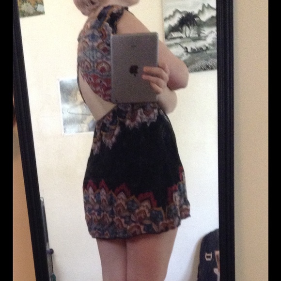 Black Pattern Dress with Open Back - Picture 3 of 4