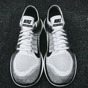 MENS Nike Free 4.0 Flyknit Size: 10