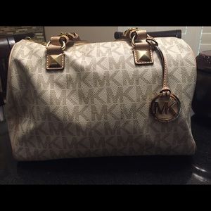 White Michael Kors Purse