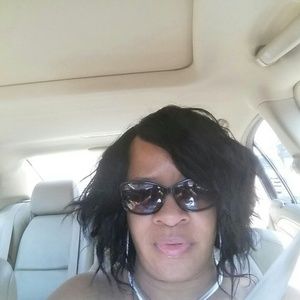 Meet your Posher, Tracey d