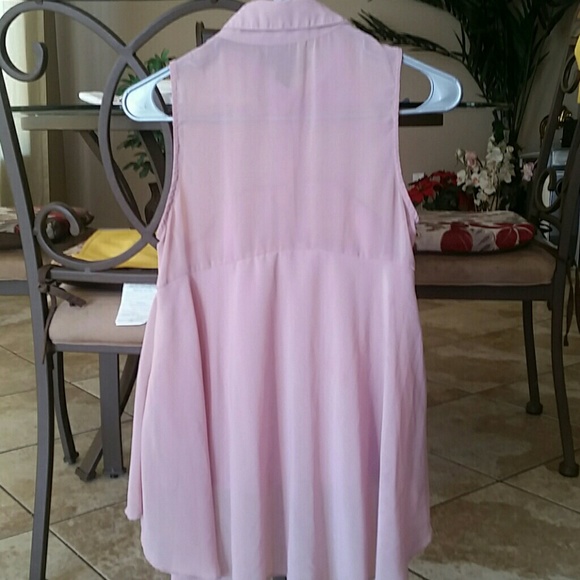 Sheer Pink Low to High Sleeveless Top - Picture 4 of 4
