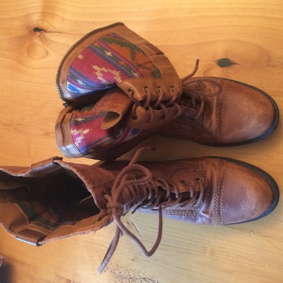 Steve Madden combat boots