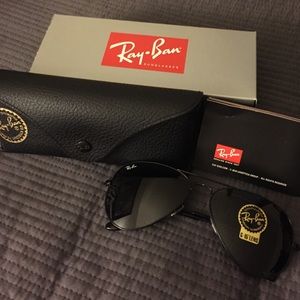 Ray Ban Aviator Sunglasses