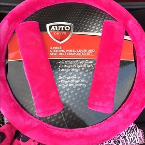 Steering wheel cover