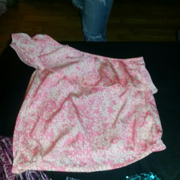 Off the shoulder top - Picture 1 of 1