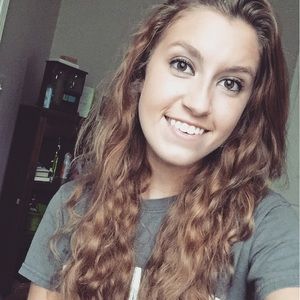 Meet your Posher, Marisa