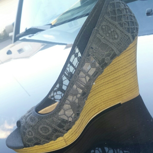 AE wedges
