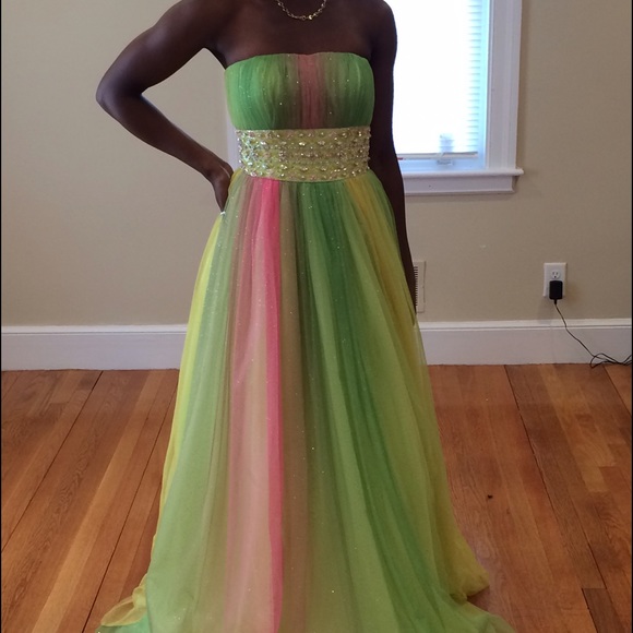 Beautiful sweet 16, military ball, prom dress.