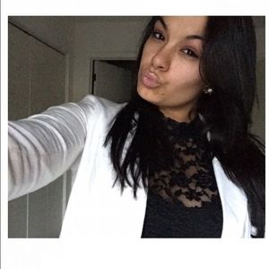 Meet your Posher, Nina