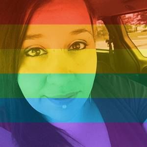 Meet your Posher, Cassandra