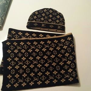 Hat and scarf set