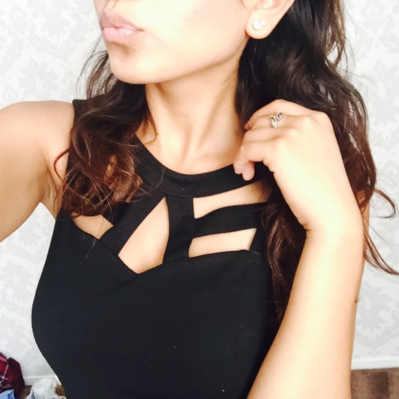 Cut out dress - Picture 4 of 4