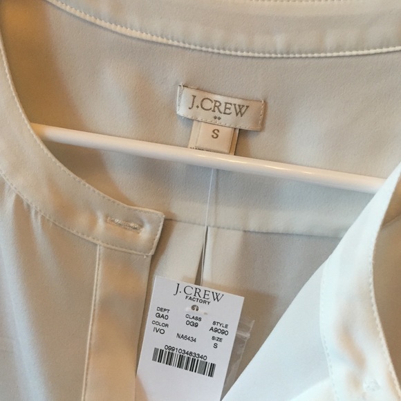 NOT AVAILABLE Perfect Cream Top Jcrew Factory NWT - Picture 2 of 2
