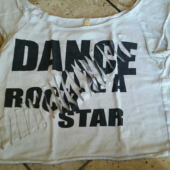 Bundle -  3 Cropped Tops - Picture 3 of 4