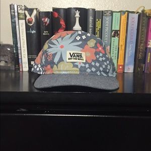 💎NWOT Vans SnapBack