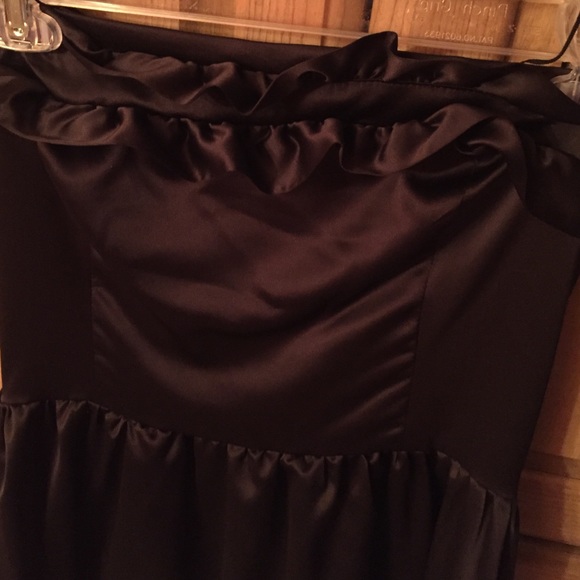 Black dress - Picture 3 of 4