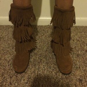 Minnetonka Dusty Brown Boots