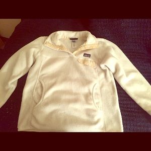White fleece patagonia
