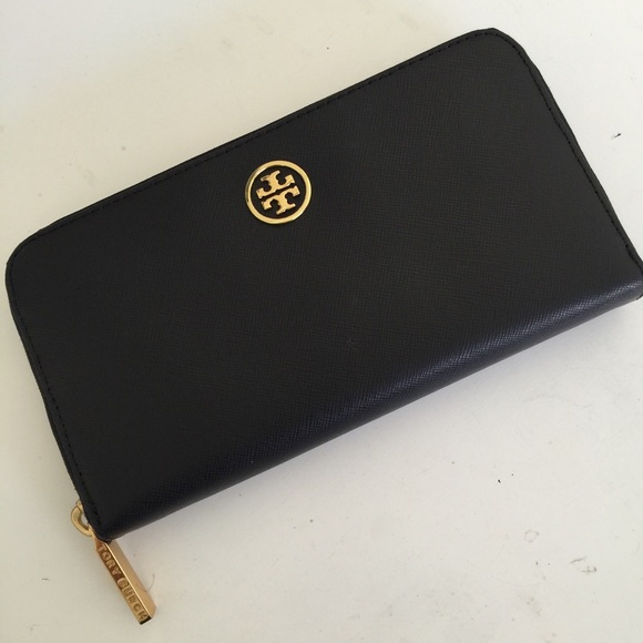 Tory Burch Robinson Zip Continental Wallet