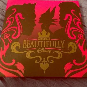Beautifully Disney 4 color eyeshadow palette. NEW
