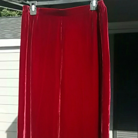 Burgundy Velvet Sutton Studio Pants - Picture 1 of 4